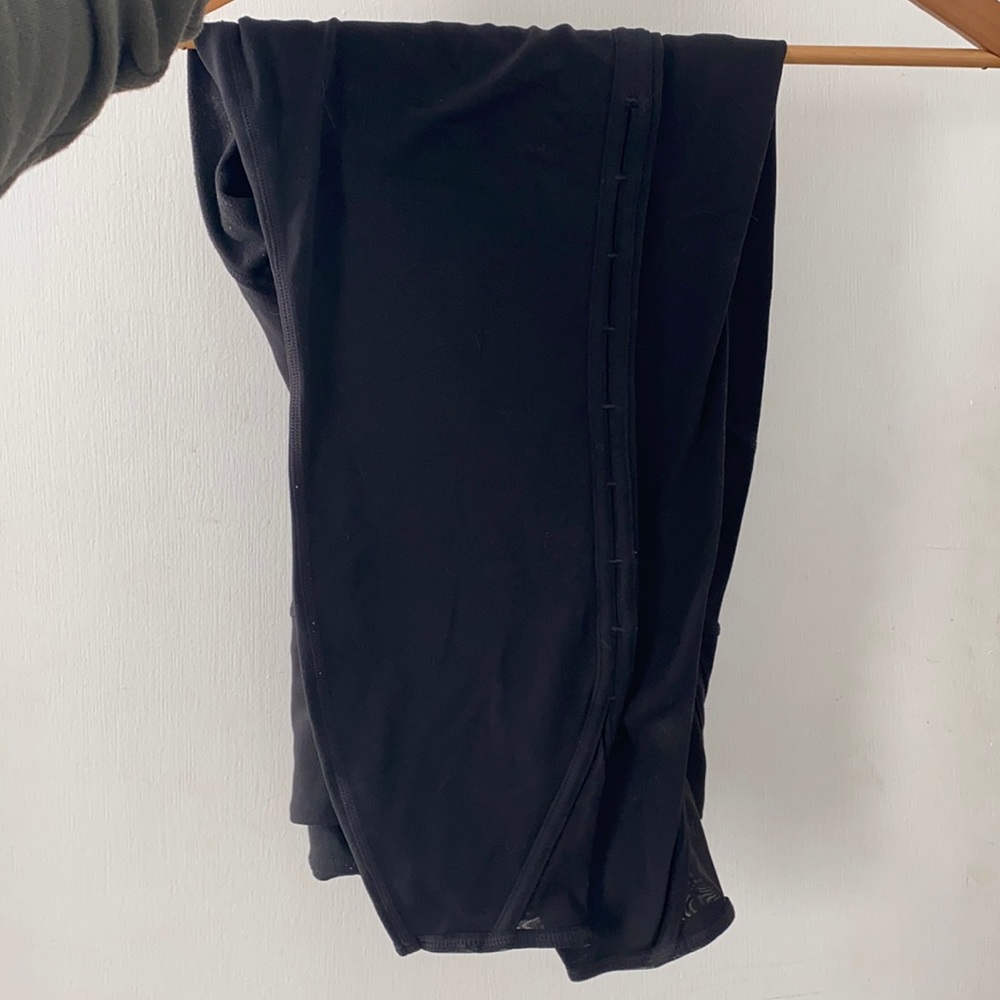 Athleta salutation leggings